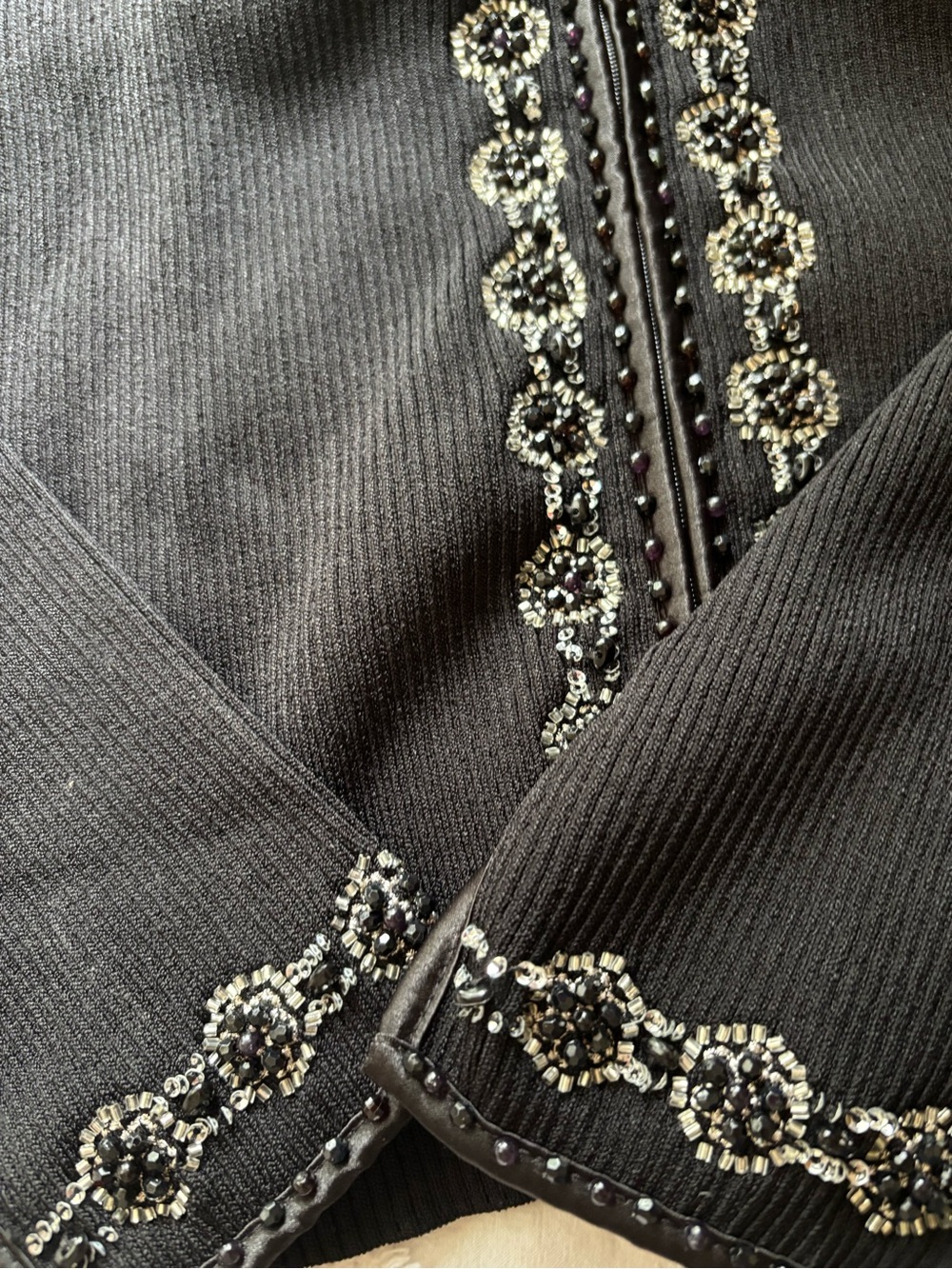 Cache sweater - Picture 3 of 3